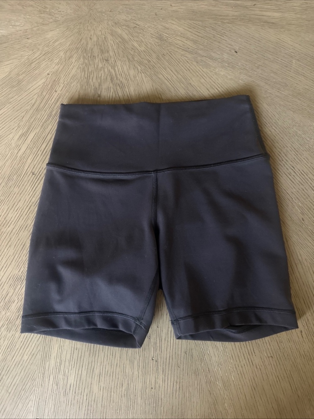 Lululemon Wunder Train Black High-Rise 6" Inseam Biker Shorts Size 8 Excellent